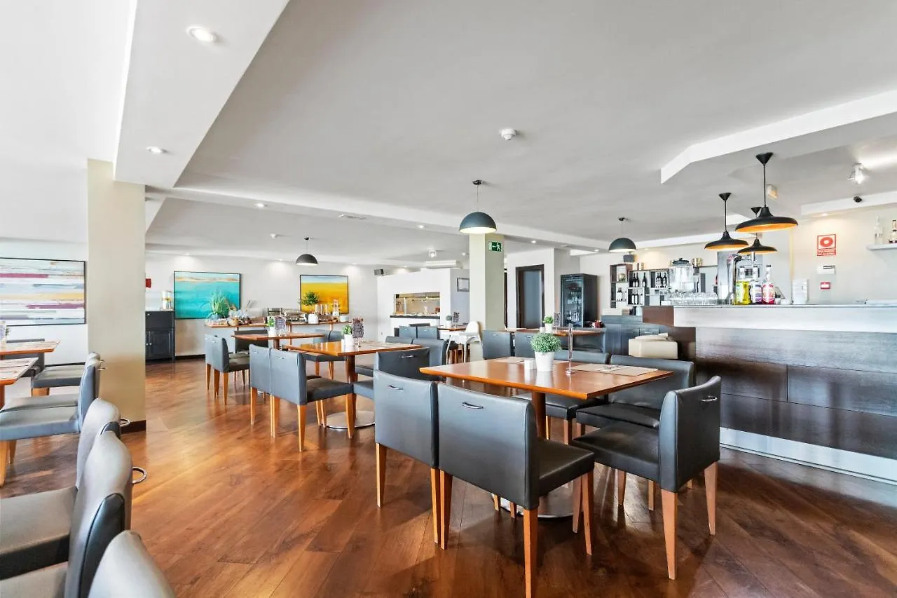 *** Апарт-отель Wyndham Residences Costa Adeje Испания