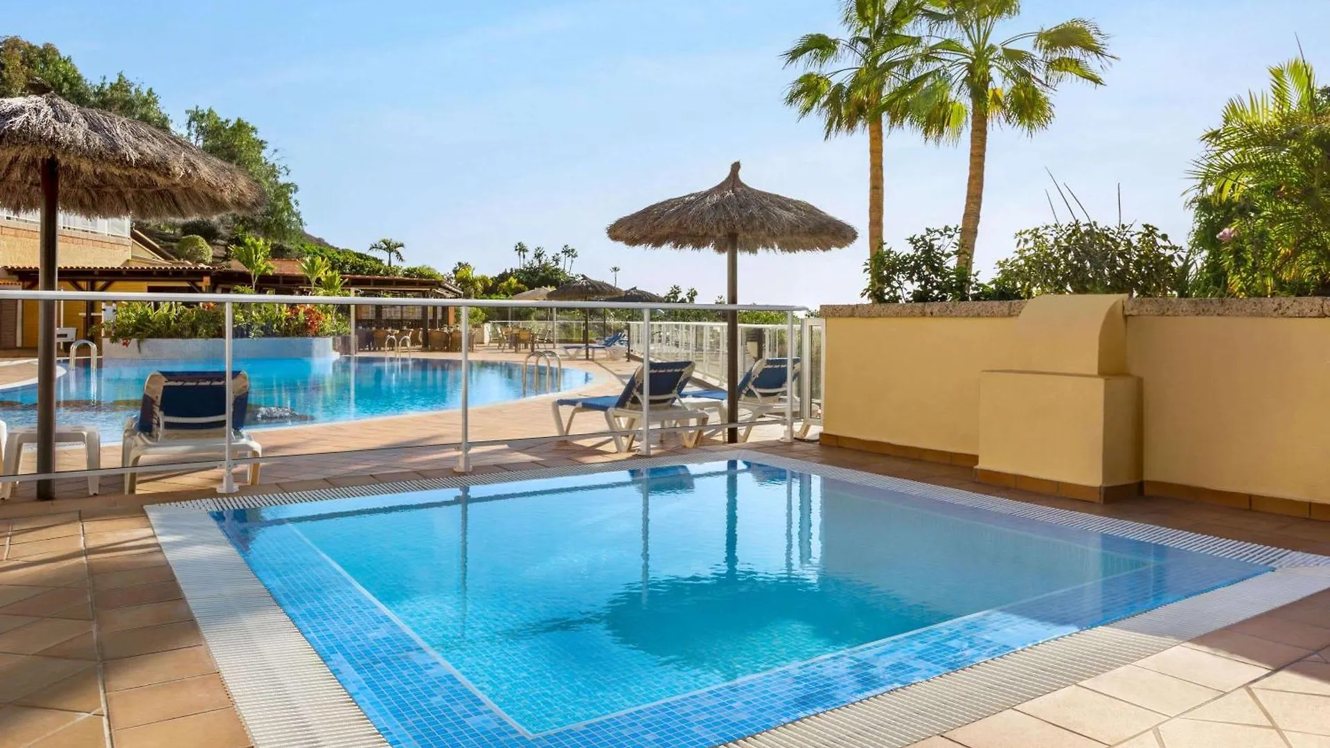 *** Апарт-отель Wyndham Residences Costa Adeje Испания