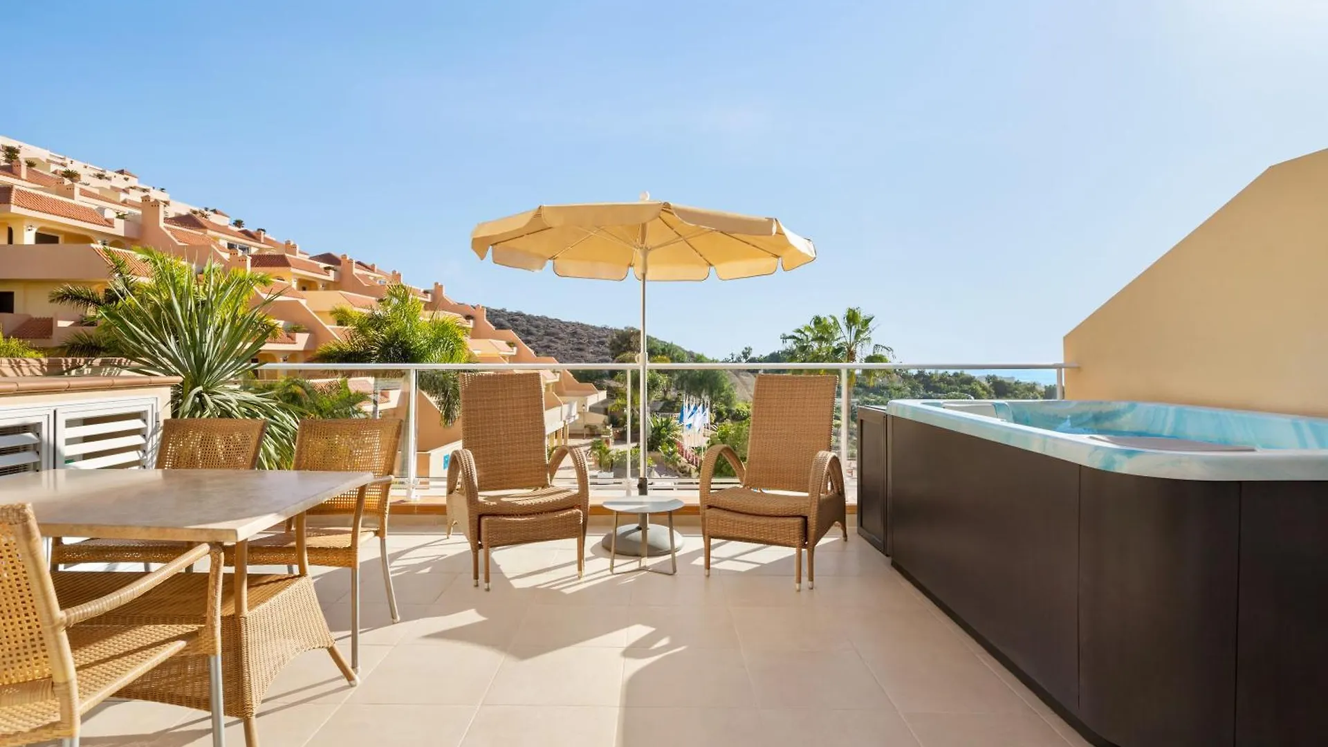 アパートホテル Wyndham Residences Costa Adeje